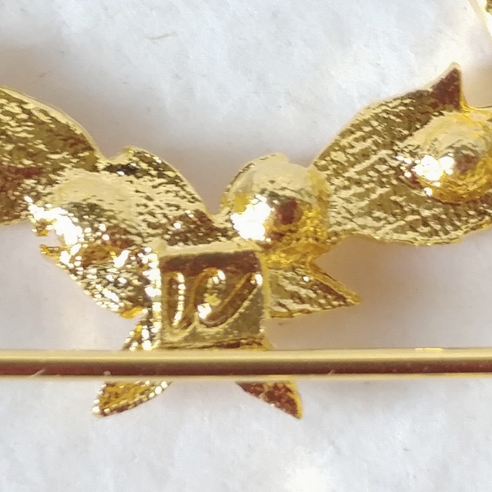 2 HEART BROOCHES - LIZ CLAIBORNE & ROMAN - PEARL & FLORAL - Picture 5 of 7